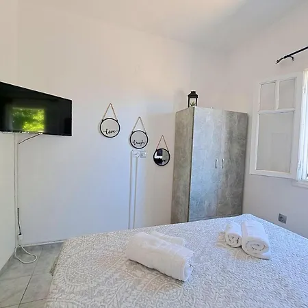 Achivadolimni Seaview